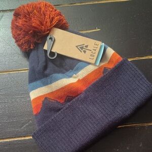 LOCALE- "BEANS & BREWS" SUPPORT YOUR LOCAL COFFEE SHOP WINTER BEANIE ❄️❄️❄️❄️